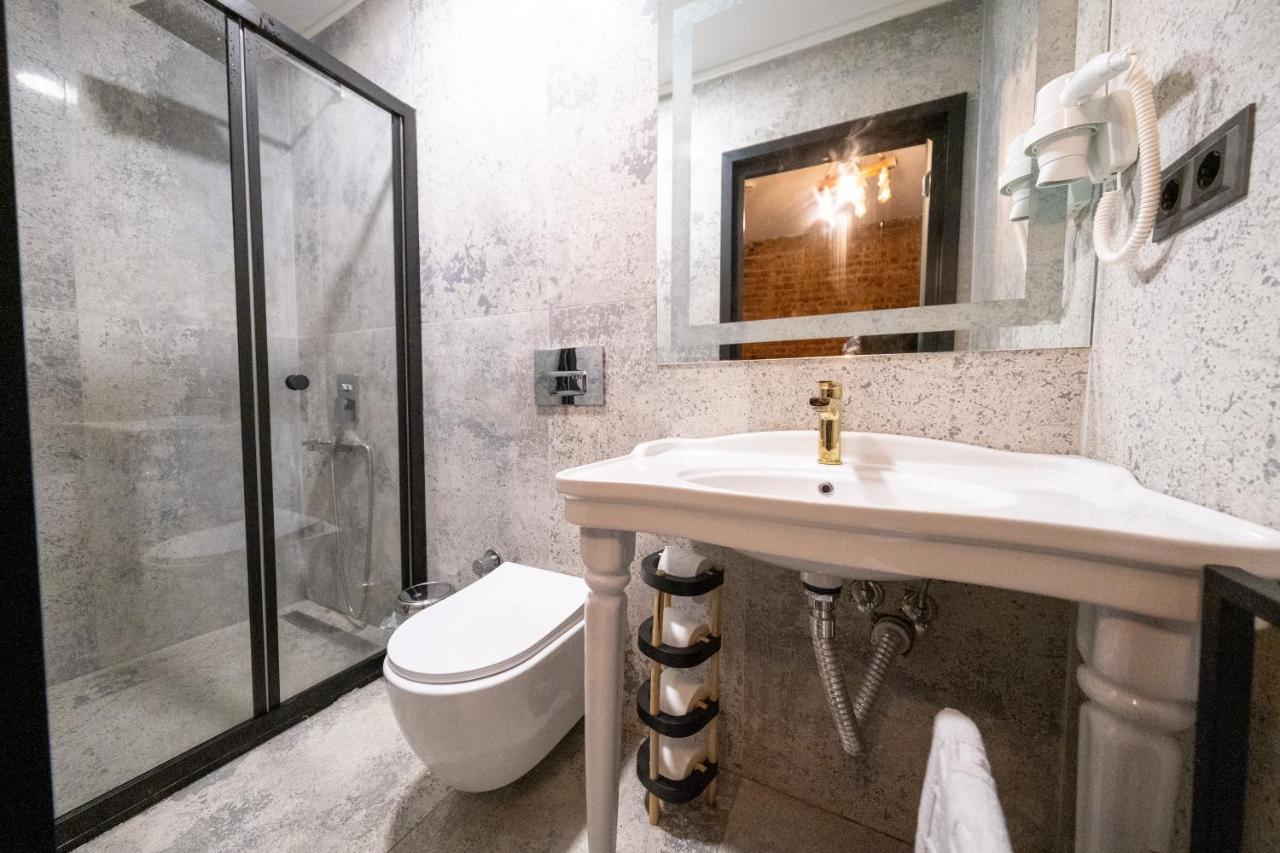 Frame Hotel & Suites イスタンブール エクステリア 写真